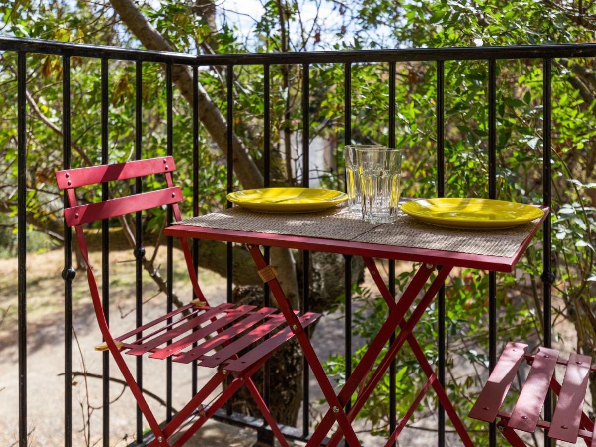 Welcoming Holiday Home In Tautavel With Balcony Exterior photo